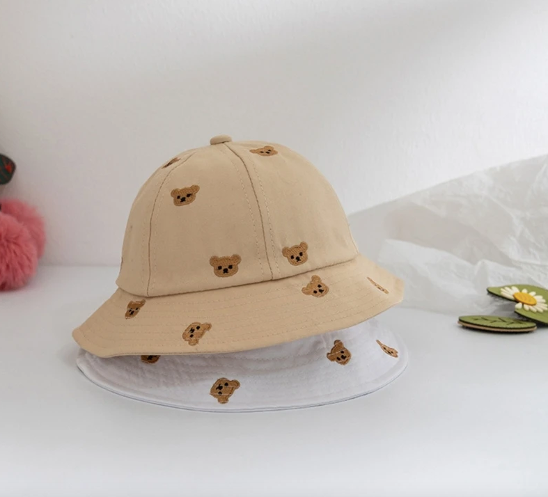 Baby sun hat with teddy embroideries