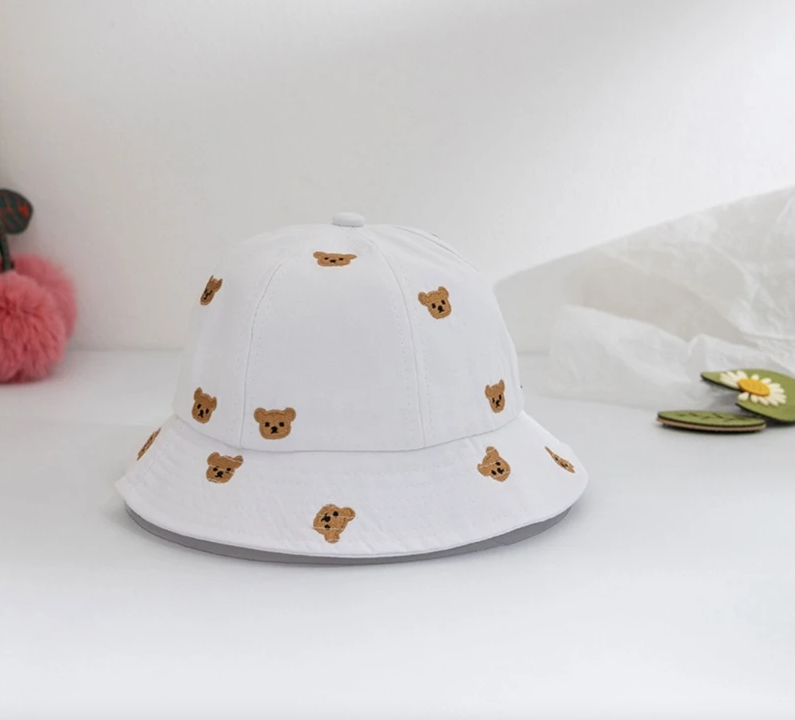 Baby sun hat with teddy embroideries